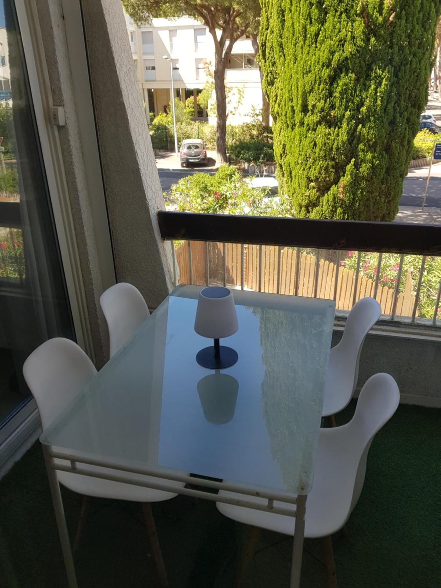 CORAIL STUDIO - 2MIN PLAGE CENTRE VILLE WIFI - IDEAL FAMILLE - CoHôteConciergerie la Grande Motte La Grande-Motte Exterior foto